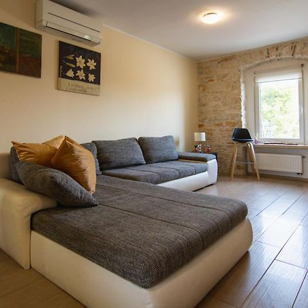 פולה Apartment Lungomare מראה חיצוני תמונה