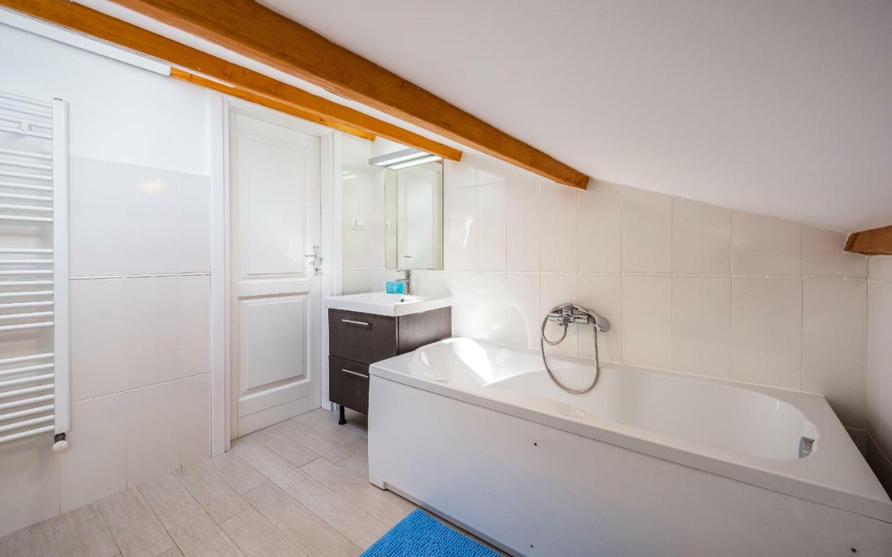 פולה Apartment Lungomare מראה חיצוני תמונה