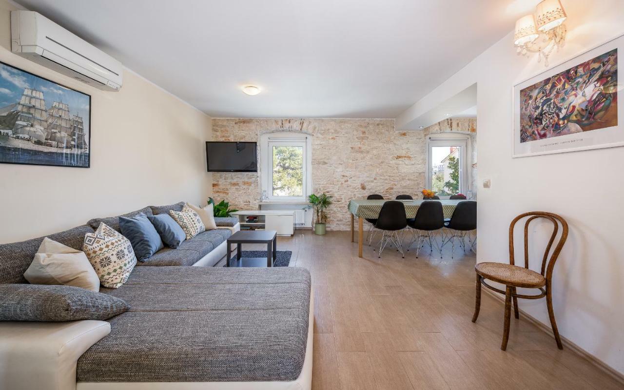 פולה Apartment Lungomare מראה חיצוני תמונה